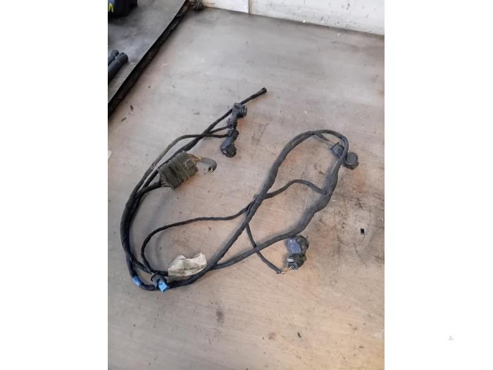 Gebruikte PDC Sensor Set Mercedes E Estate (S213) E-200d 1.6 Turbo 16V Prijs op aanvraag aangeboden door Autohandel-Smet Gebroeders NV