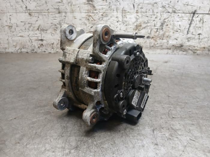Gebruikte Dynamo Volkswagen Transporter T6 2.0 TDI Prijs € 181,50 Inclusief btw aangeboden door Autohandel-Smet Gebroeders NV