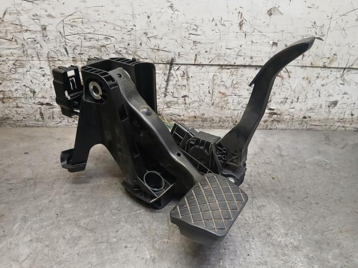 Gebruikte Sensor Gaspedaalpositie Seat Leon (5FB) 1.6 TDI 16V Prijs op aanvraag aangeboden door Autohandel-Smet Gebroeders NV