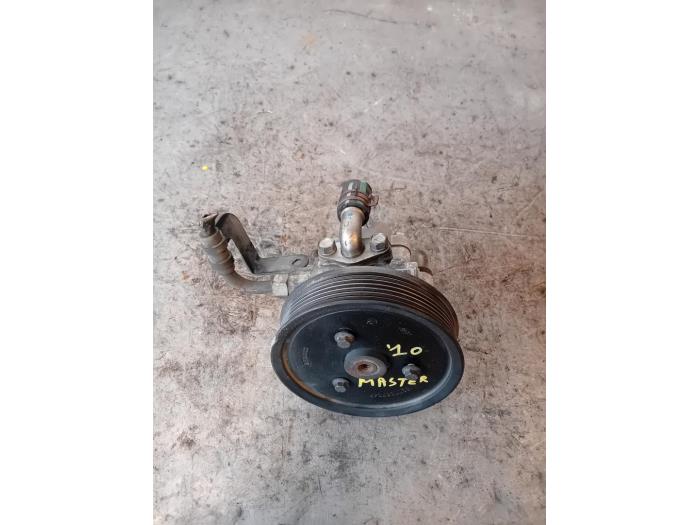 Gebruikte Pomp Servo Renault Master III (MA/MB/MC/MD/MH/MF/MG/MH) 2.3 dCi 16V Prijs op aanvraag aangeboden door Autohandel-Smet Gebroeders NV
