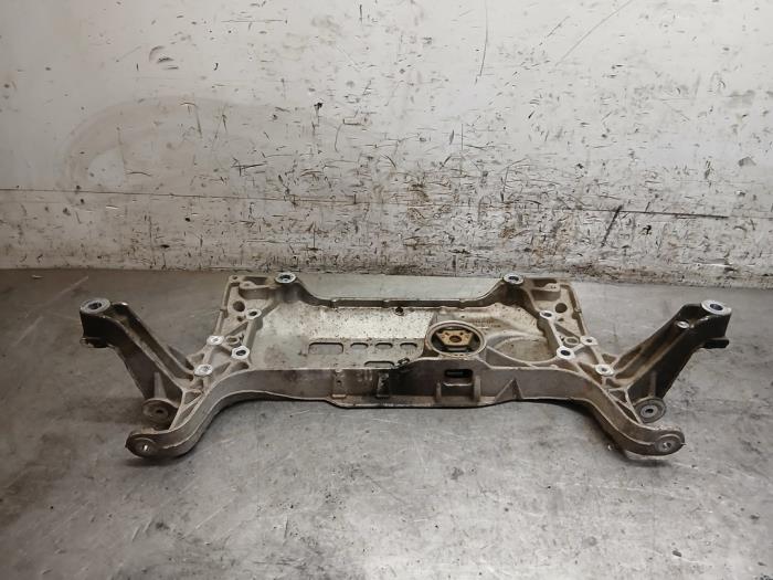 Gebruikte Subframe Volkswagen Sharan (7N) 2.0 TDI 16V Prijs € 90,75 Inclusief btw aangeboden door Autohandel-Smet Gebroeders NV