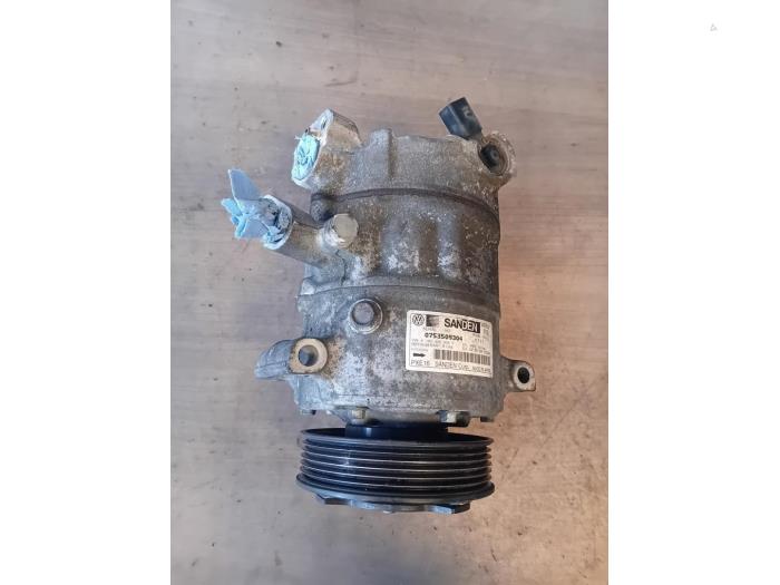 Gebruikte Aircopomp Volkswagen Sharan (7N) 2.0 TDI 16V Prijs op aanvraag aangeboden door Autohandel-Smet Gebroeders NV