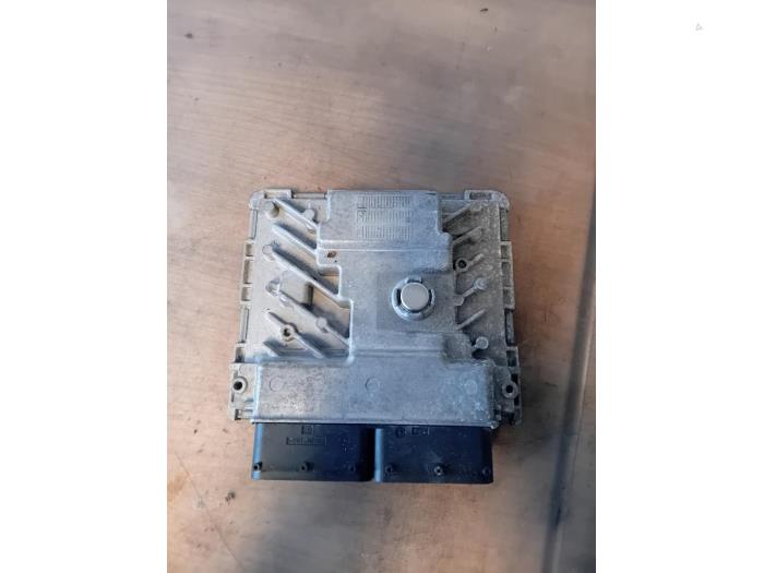 Gebruikte Computer Motormanagement Volkswagen Polo V (6R) 1.8 GTI 16V Prijs op aanvraag aangeboden door Autohandel-Smet Gebroeders NV