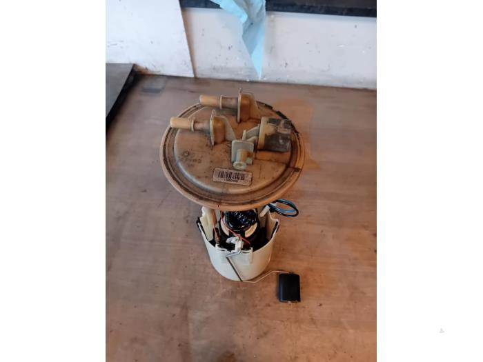 Gebruikte Tank element Pomp Mercedes Sprinter 3,5t (906.63) 313 CDI 16V Prijs op aanvraag aangeboden door Autohandel-Smet Gebroeders NV