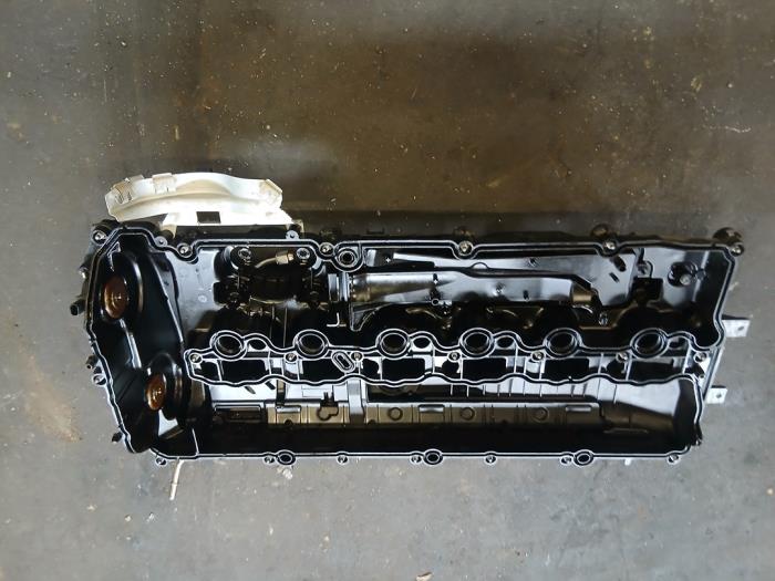Gebruikte Kleppendeksel BMW X5 (G05) xDrive 45 e iPerformance 3.0 24V Prijs € 181,50 Inclusief btw aangeboden door Autohandel-Smet Gebroeders NV