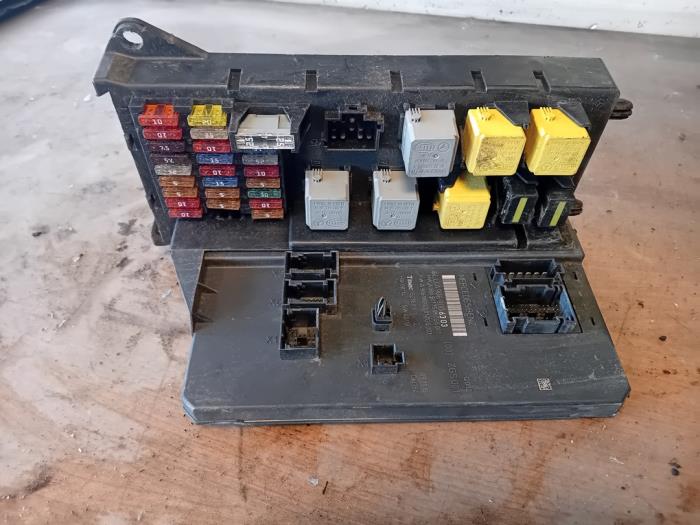 Gebruikte Computer Body Control Mercedes Sprinter 5t (906.15/906.25) 519 CDI, BlueTEC V6 24V Prijs op aanvraag aangeboden door Autohandel-Smet Gebroeders NV