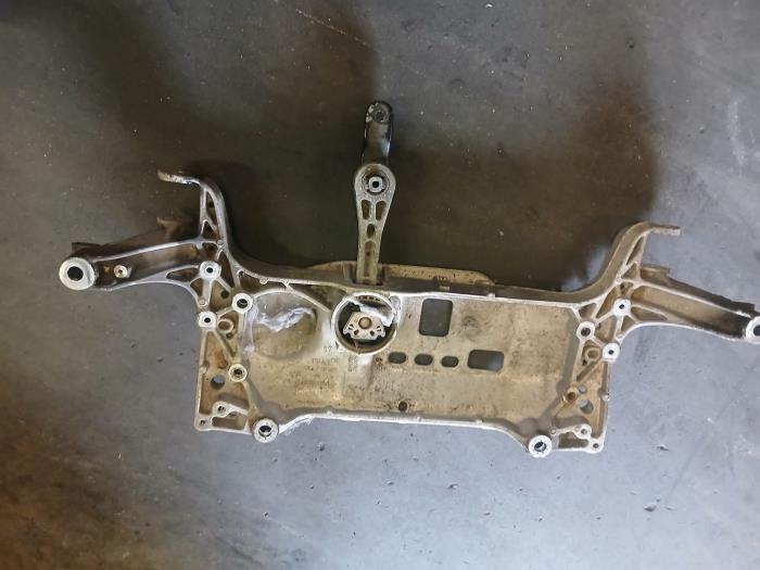Gebruikte Subframe Seat Alhambra (7N) 2.0 TDI 16V Prijs € 242,00 Inclusief btw aangeboden door Autohandel-Smet Gebroeders NV