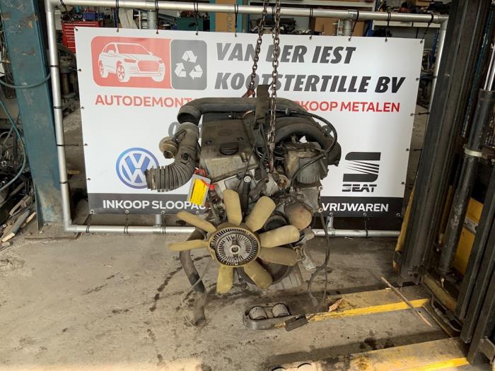 Gebruikte Motor Mercedes C (W202) Prijs € 900,00 Margeregeling aangeboden door Autodemontage van der Iest