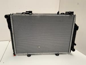 Nieuwe Radiateur Mercedes C (W202) 2.2 C-200 CDI 16V Prijs € 99,99 Inclusief btw aangeboden door Autodemontage van der Iest