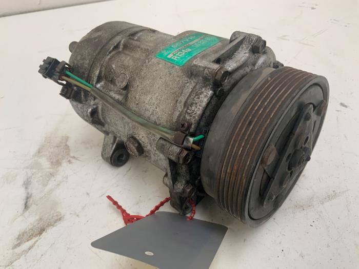 Gebruikte Aircopomp Volkswagen Golf IV (1J1) 1.9 TDI 110 Prijs € 50,00 Margeregeling aangeboden door Autodemontage van der Iest