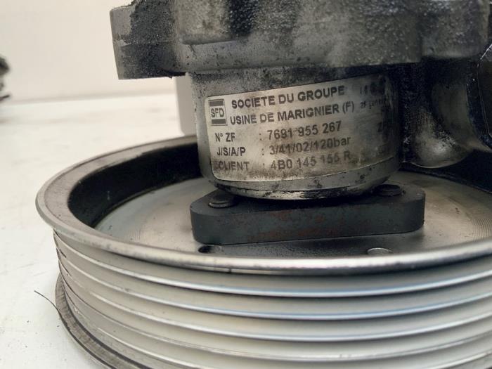 Pomp Servo van een Audi A6 Avant (C5) 2.5 TDI V6 24V 2002