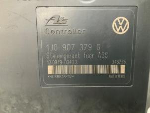 Gebruikte ABS Pomp Volkswagen Golf IV (1J1) 1.9 TDI Prijs € 25,00 Margeregeling aangeboden door Autodemontage van der Iest