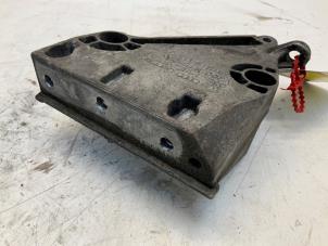 Gebruikte Motorsteun Volkswagen Polo V (6R) 1.6 TDI 16V 75 Prijs € 17,50 Margeregeling aangeboden door Autodemontage van der Iest