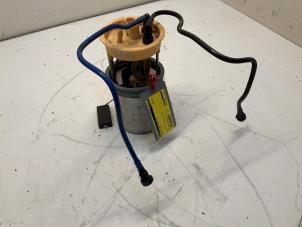 Gebruikte Tank element Pomp Volkswagen Polo V (6R) 1.6 TDI 16V 75 Prijs € 45,00 Margeregeling aangeboden door Autodemontage van der Iest