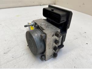 Gebruikte ABS Pomp Fiat Panda (169) 1.2 Fire Natural Power Prijs € 70,00 Margeregeling aangeboden door Autodemontage van der Iest