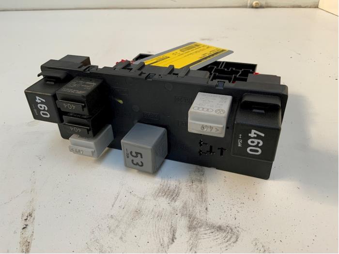 Gebruikte Bodycontrol Module Volkswagen Passat Variant (3C5) 2.0 TDI 140 Prijs € 45,00 Margeregeling aangeboden door Autodemontage van der Iest