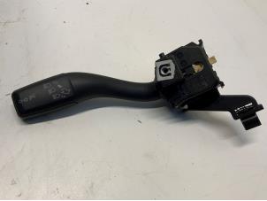 Gebruikte Richtingaanwijzer Schakelaar Audi A3 (8P1) 2.0 TDI 16V Prijs € 15,00 Margeregeling aangeboden door Autodemontage van der Iest