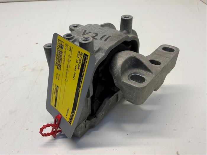 Gebruikte Motorrubber Audi A3 (8P1) 2.0 TDI 16V Prijs € 15,00 Margeregeling aangeboden door Autodemontage van der Iest