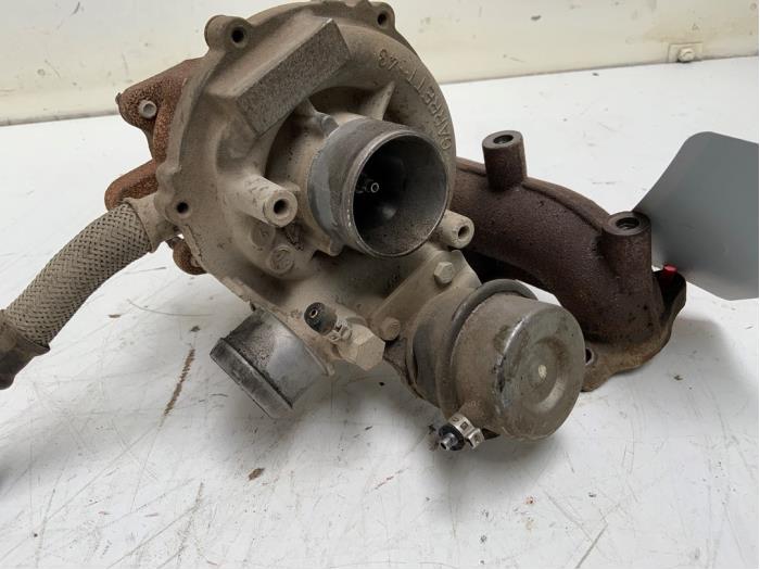 Gebruikte Turbo Volkswagen Polo IV (9N1/2/3) 1.4 TDI 75 Prijs € 74,99 Margeregeling aangeboden door Autodemontage van der Iest