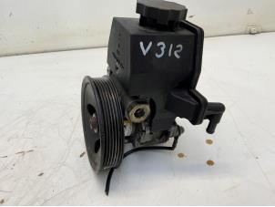 Gebruikte Servopomp Mercedes CLK (C208) 2.0 200 16V Prijs € 35,00 Margeregeling aangeboden door Autodemontage van der Iest