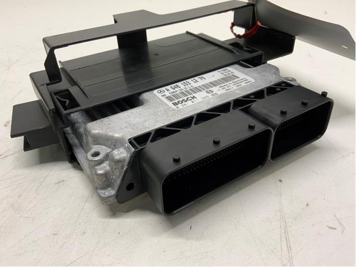 Gebruikte Computer Motormanagement Mercedes E Combi (S211) 3.2 E-320 CDI 24V Prijs € 140,00 Margeregeling aangeboden door Autodemontage van der Iest