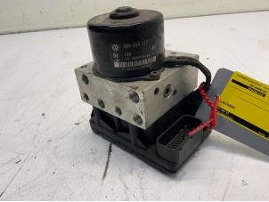 Gebruikte ABS Pomp Volkswagen Lupo (6X1) 1.0 MPi 50 Prijs € 30,00 Margeregeling aangeboden door Autodemontage van der Iest