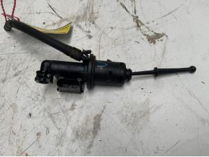 Gebruikte Koppeling Hoofd Cilinder Skoda Octavia Combi (1Z5) 2.0 TDI PD 16V Prijs € 25,00 Margeregeling aangeboden door Autodemontage van der Iest