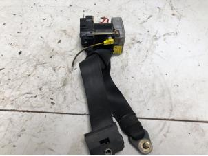 Gebruikte Veiligheidsgordel links-voor Mercedes E (W210) 3.2 E-320 CDI 24V Prijs € 20,00 Margeregeling aangeboden door Autodemontage van der Iest