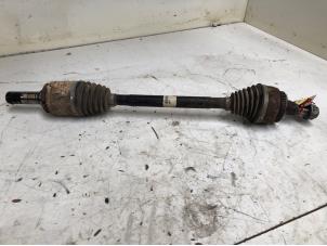 Gebruikte Steekas links-achter Mercedes ML I (163) 400 4.0 CDI V8 32V Prijs € 47,50 Margeregeling aangeboden door Autodemontage van der Iest