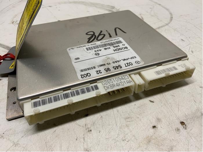 Gebruikte Computer Diversen Mercedes E (W210) 3.2 E-320 CDI 24V Prijs € 45,00 Margeregeling aangeboden door Autodemontage van der Iest