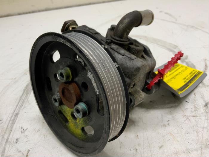 Gebruikte Servopomp Volkswagen Sharan (7M8/M9/M6) 1.9 TDI 115 Prijs € 50,00 Margeregeling aangeboden door Autodemontage van der Iest