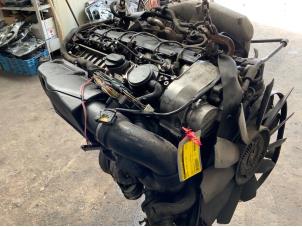 Gebruikte Motor Mercedes E (W210) 3.2 E-320 CDI 24V Prijs € 399,99 Margeregeling aangeboden door Autodemontage van der Iest
