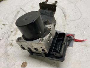 Gebruikte ABS Pomp Volkswagen Fox (5Z) 1.2 Prijs € 95,00 Margeregeling aangeboden door Autodemontage van der Iest