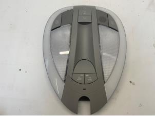 Gebruikte Binnenverlichting voor Mercedes CLS (C219) 320 CDI 24V Prijs € 54,99 Margeregeling aangeboden door Autodemontage van der Iest