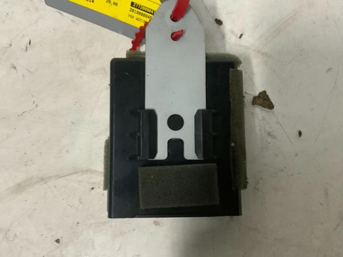 Computer Koeling van een Mercedes-Benz ML I (163) 3.2 320 V6 18V 2002