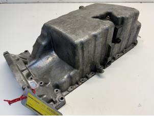 Gebruikte Carterpan Mercedes V (638.2) V-200 2.2 CDI 16V Prijs € 50,00 Margeregeling aangeboden door Autodemontage van der Iest