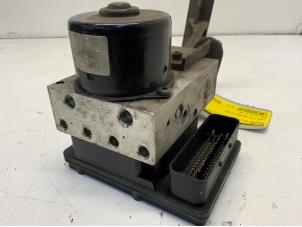 Gebruikte ABS Pomp Mercedes CLK (C209) 2.7 270 CDI 20V Prijs € 65,00 Margeregeling aangeboden door Autodemontage van der Iest