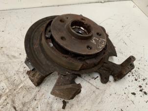 Gebruikte Fusee links-achter Mercedes SLK (R171) 3.5 350 V6 24V Prijs € 50,00 Margeregeling aangeboden door Autodemontage van der Iest