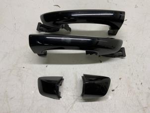 Gebruikte Handgreep Volkswagen Golf VI (5K1) 1.4 TSI 122 16V Prijs € 25,00 Margeregeling aangeboden door Autodemontage van der Iest