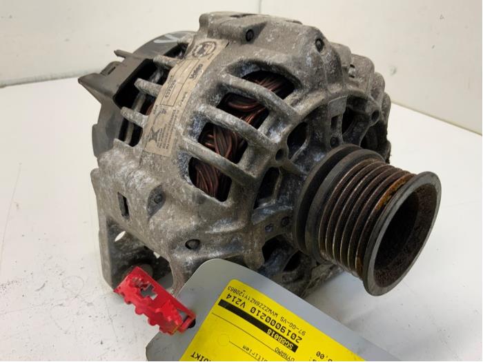 Gebruikte Alternator Volkswagen Polo III (6N2) 1.4 Prijs € 35,00 Margeregeling aangeboden door Autodemontage van der Iest