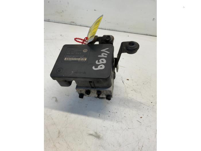 Gebruikte ABS Pomp Volkswagen Bora (1J2) 1.9 TDI 100 Prijs € 25,00 Margeregeling aangeboden door Autodemontage van der Iest