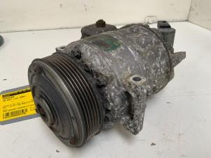 Gebruikte Pomp Airco Volkswagen Golf V (1K1) 2.0 TDI 16V Prijs € 69,00 Margeregeling aangeboden door Autodemontage van der Iest