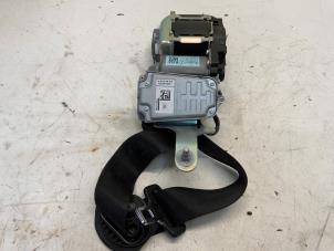 Gebruikte Veiligheidsgordel links-voor Mercedes C (W204) 1.8 C-250 CGI 16V Prijs € 90,00 Margeregeling aangeboden door Autodemontage van der Iest