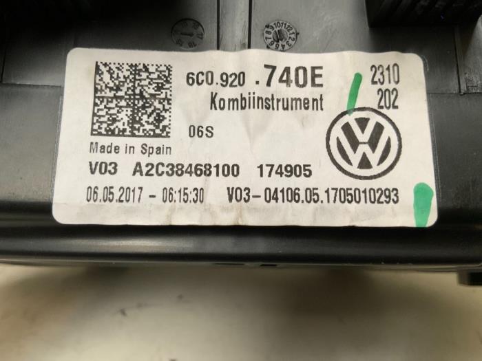 Kilometerteller KM van een Volkswagen Polo V (6R) 1.0 TSI 12V BlueMotion 2017