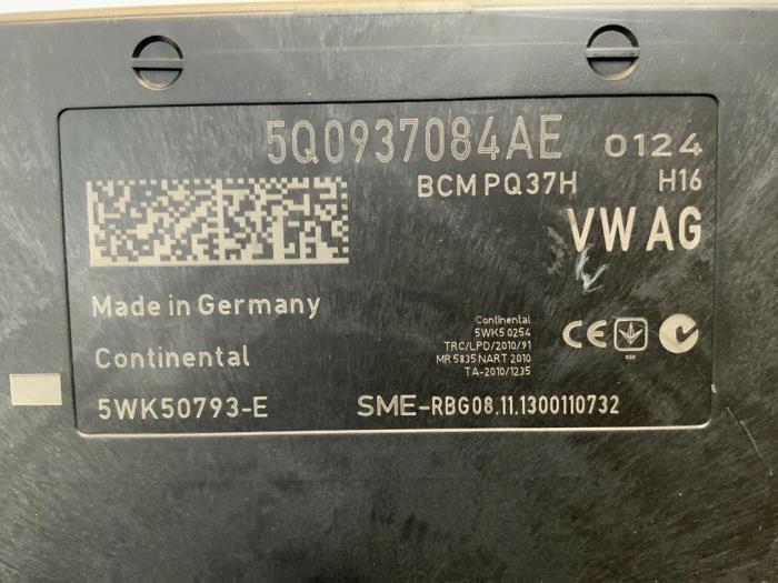 Computer Body Control van een Volkswagen Golf VII (AUA) 1.6 TDI 16V 2013