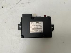 Gebruikte Telefoon Module Mercedes E (W212) E-220 CDI 16V BlueEfficiency,BlueTEC Prijs € 150,00 Margeregeling aangeboden door Autodemontage van der Iest