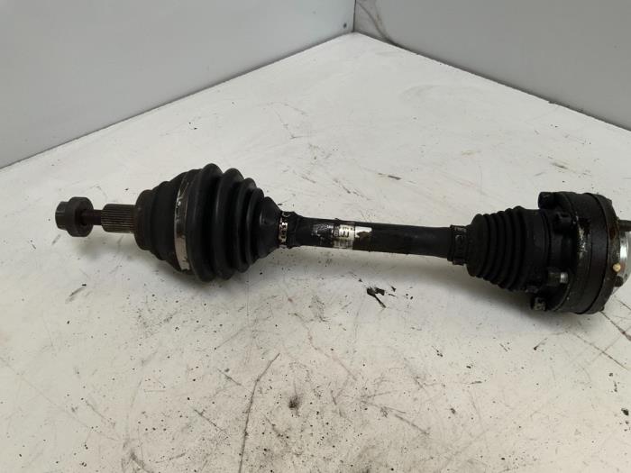 Gebruikte Steekas links-voor Seat Leon (1P1) 2.0 TDI 16V Prijs € 30,00 Margeregeling aangeboden door Autodemontage van der Iest