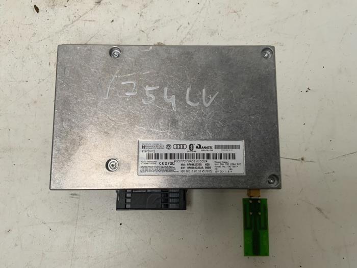 Gebruikte Bluetooth module Audi A3 (8P1) 2.0 TDI 16V Prijs € 80,00 Margeregeling aangeboden door Autodemontage van der Iest