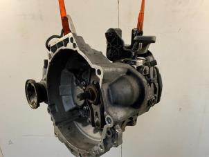 Gebruikte Versnellingsbak Volkswagen Fox (5Z) 1.2 Prijs € 180,00 Margeregeling aangeboden door Autodemontage van der Iest