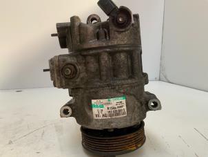 Gebruikte Aircopomp Volkswagen Golf V (1K1) 2.0 TDI 16V Prijs € 72,50 Margeregeling aangeboden door Autodemontage van der Iest